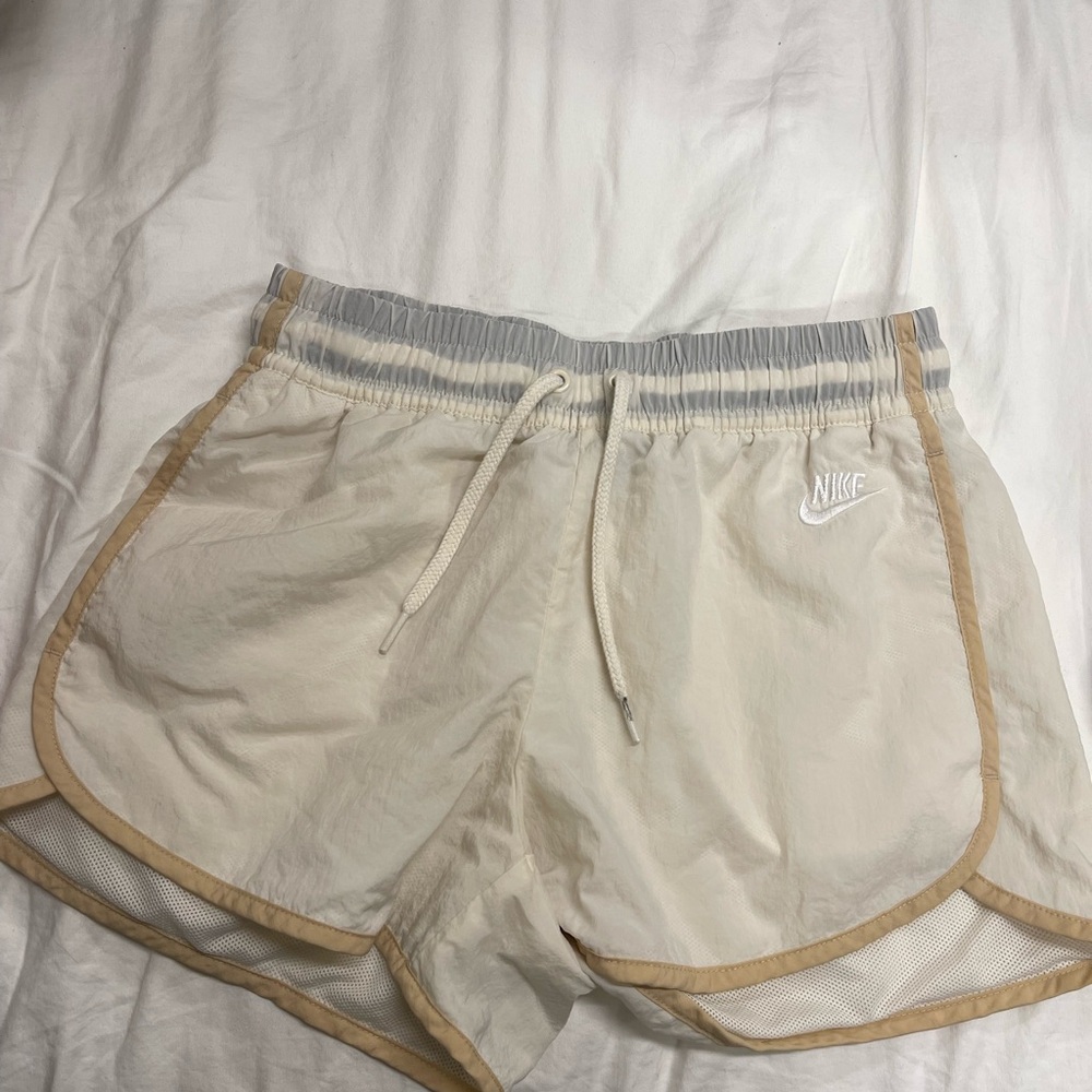 Nike Cream Athletic Shorts Lightweight Elastic Waist